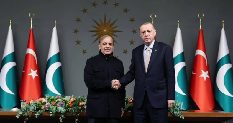 Cumhurbaşkanı Erdoğan, Pakistan Başbakanı Şerif ile telefonda görüştü